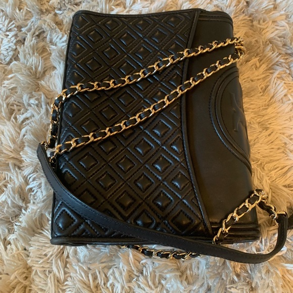 Tory Burch Fleming Convertible Shoulder Bag - Picture 7 of 16